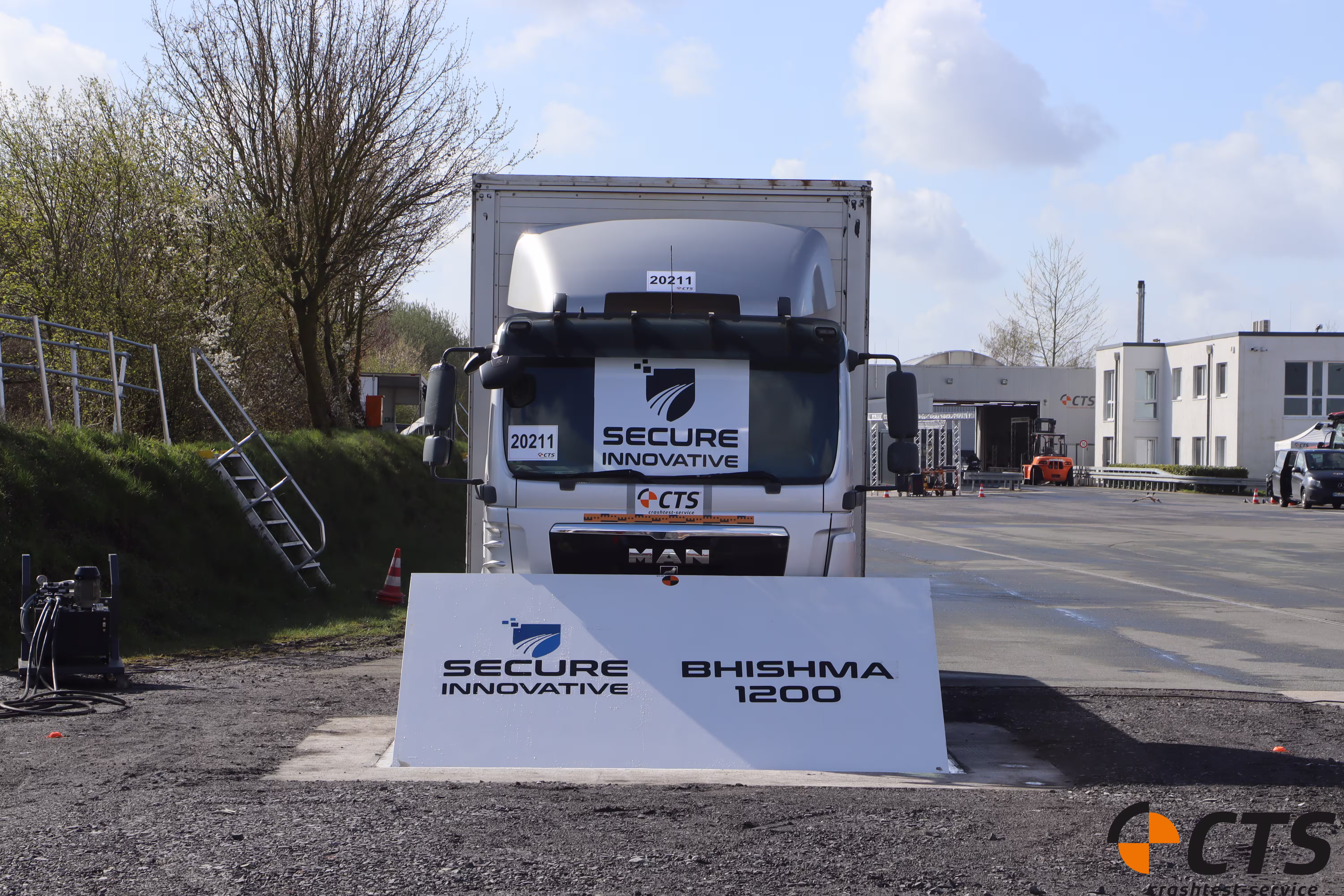 BHISHMA 1200 Hydraulic Road Blocker Secure Innovative Solutions